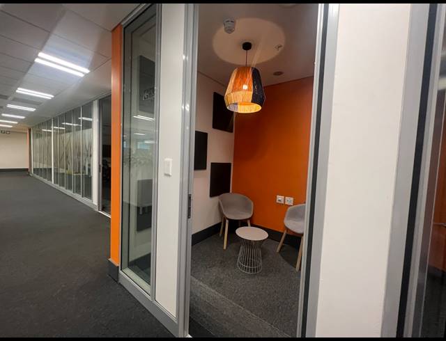 816M² OFFICE TO LET IN ROSEBANK